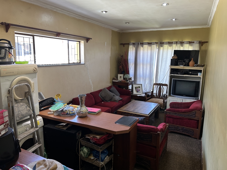 3 Bedroom Property for Sale in Peerless Park North Western Cape